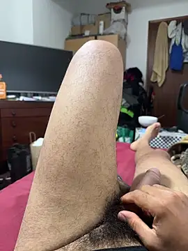 Alerandro00 online show from October 26, 2025, 7:58 pm