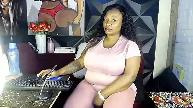 Ebonyfancyface online show from May 27, 2026, 5:42 pm