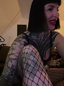 InkedBiitch online show from March 9, 2025, 5:49 pm