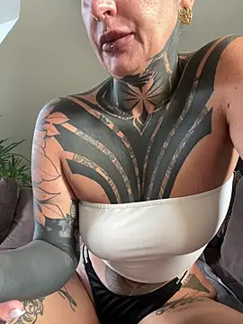 InkedBiitch online show from June 29, 2026, 9:05 am