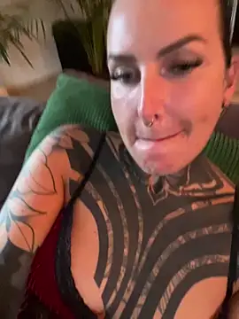 InkedBiitch online show from May 7, 2026, 4:50 am