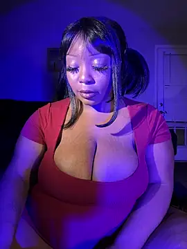 NikkiNoelanii online show from February 11, 2026, 2:33 am