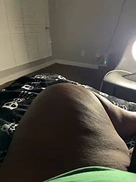 NikkiNoelanii online show from September 27, 2025, 12:17 am