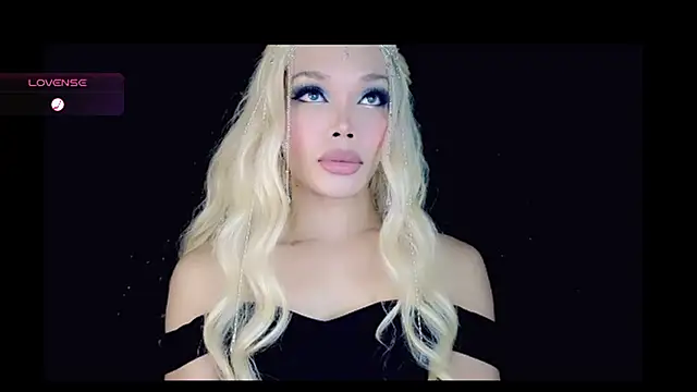 Snapshot of sugar_bbyxx chatting on July 23, 2026, 10:45 am sugar bbyxx online show from July 23, 2026, 10:45 am