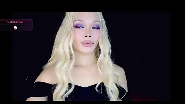 Snapshot of sugar_bbyxx chatting on July 24, 2026, 11:50 am sugar bbyxx online show from July 24, 2026, 11:50 am