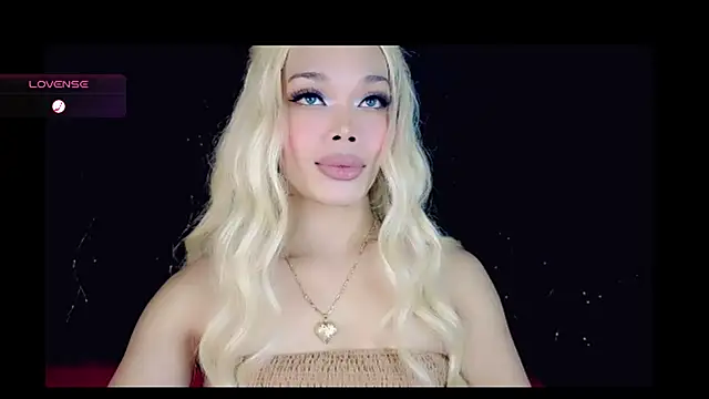 Snapshot of sugar_bbyxx chatting on July 9, 2026, 12:04 pm sugar bbyxx online show from July 9, 2026, 12:04 pm