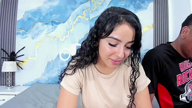 Kylieandjhonny online show from October 28, 2025, 7:46 pm