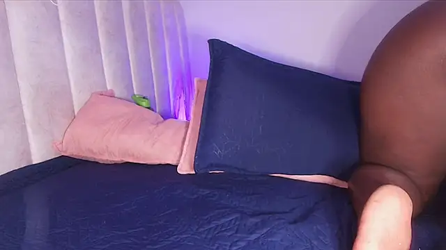  ebony-queen  online show from July 14, 2026, 3:22 am