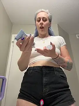 ursluttygf online show from June 12, 2026, 5:54 pm