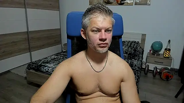 RobbyShawz online show from July 11, 2026, 4:57 am