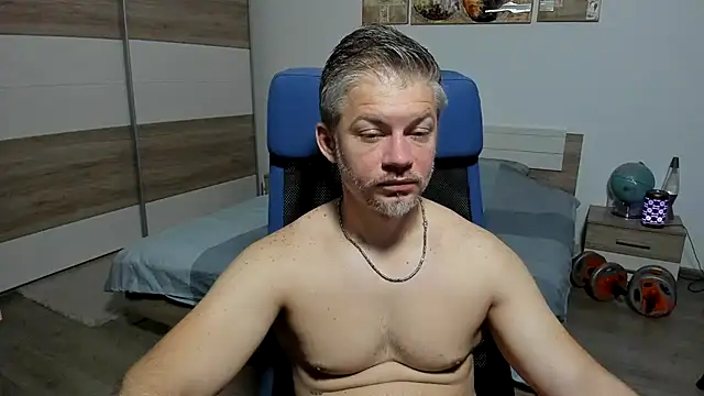 Snapshot of RobbyShawz chatting on June 13, 2026, 4:21 am RobbyShawz online show from June 13, 2026, 4:21 am