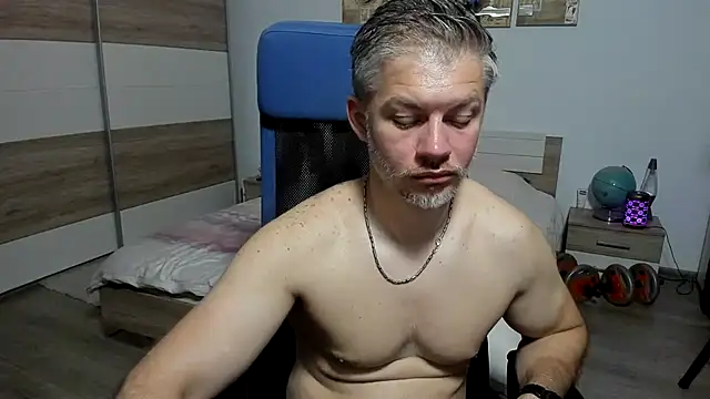Snapshot of RobbyShawz chatting on June 5, 2026, 6:52 am RobbyShawz online show from June 5, 2026, 6:52 am