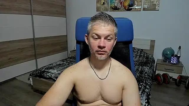 RobbyShawz online show from June 23, 2026, 4:10 am