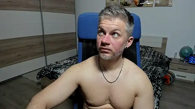 Snapshot of RobbyShawz chatting on May 11, 2026, 7:22 pm RobbyShawz online show from May 11, 2026, 7:22 pm