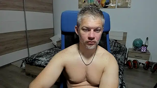 RobbyShawz online show from June 25, 2026, 4:43 am