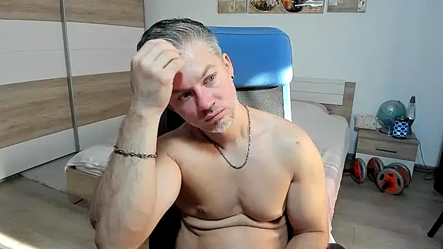 RobbyShawz online show from July 30, 2026, 4:44 am