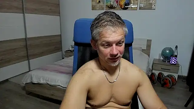 RobbyShawz online show from July 23, 2026, 4:10 am