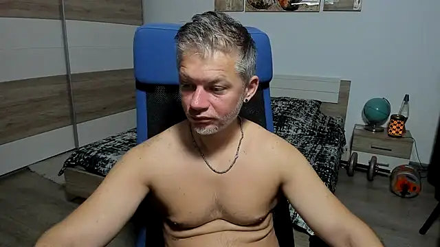 RobbyShawz online show from July 10, 2026, 4:23 am