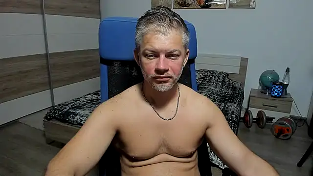 RobbyShawz online show from July 6, 2026, 4:41 am