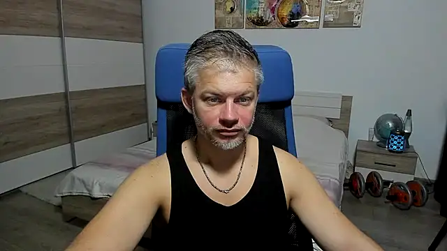 RobbyShawz online show from July 19, 2026, 4:32 am
