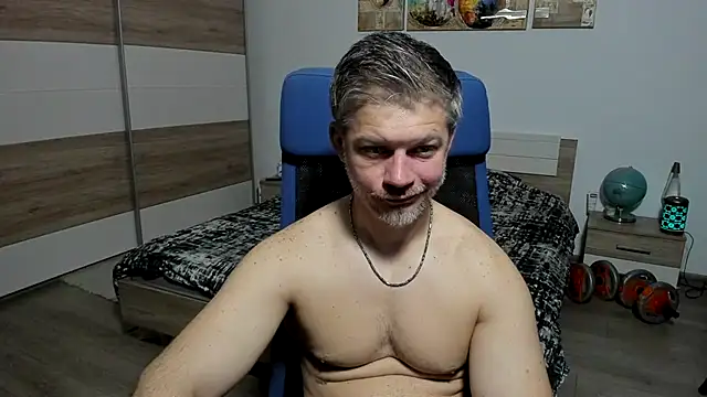 RobbyShawz online show from May 4, 2026, 4:38 am