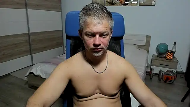 RobbyShawz online show from July 16, 2026, 4:31 am