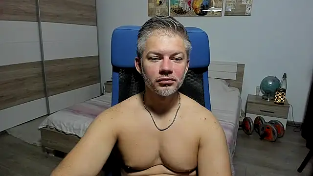 RobbyShawz online show from July 25, 2026, 4:31 am