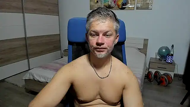 RobbyShawz online show from July 24, 2026, 4:52 am