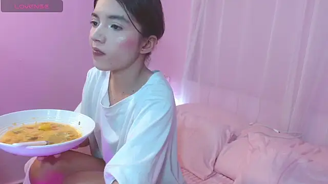 Sweetcristin online show from June 30, 2026, 3:39 am