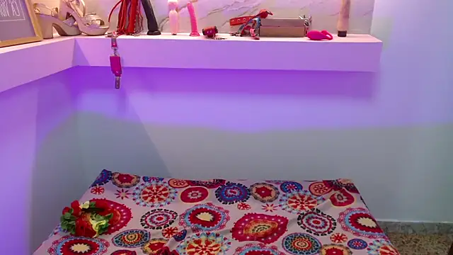 Sweetcristin online show from October 18, 2025, 2:02 am