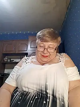 Snapshot of Lena_Gaby chatting on June 4, 2026, 7:18 pm Lena Gaby online show from June 4, 2026, 7:18 pm