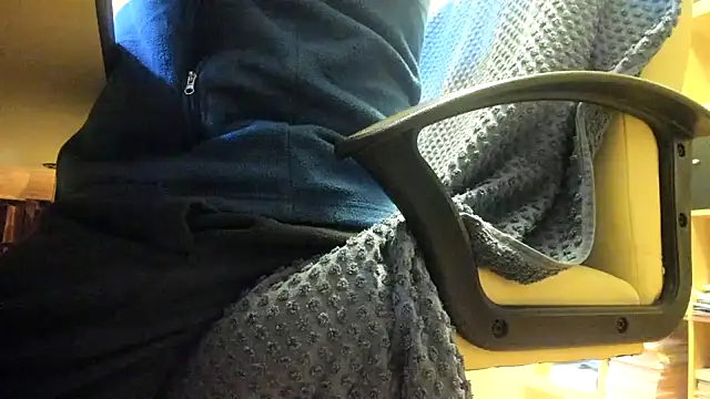 leccaleccafiga online show from November 30, 2025, 1:12 pm