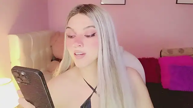 Snapshot of EvaEvangeline chatting on June 20, 2026, 6:51 am EvaEvangeline online show from June 20, 2026, 6:51 am
