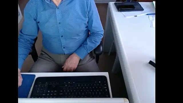 dutchpornking online show from December 20, 2025, 7:55 am