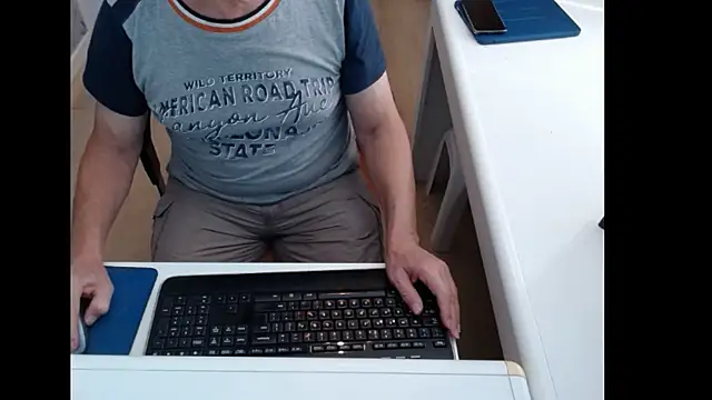 Snapshot of dutchpornking chatting on July 28, 2026, 1:43 pm dutchpornking online show from July 28, 2026, 1:43 pm