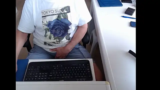 Snapshot of dutchpornking chatting on July 10, 2026, 6:02 am dutchpornking online show from July 10, 2026, 6:02 am