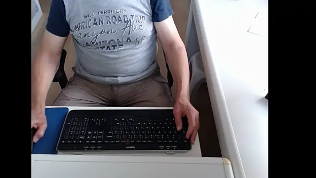 Snapshot of dutchpornking chatting on August 5, 2026, 7:57 am dutchpornking online show from August 5, 2026, 7:57 am