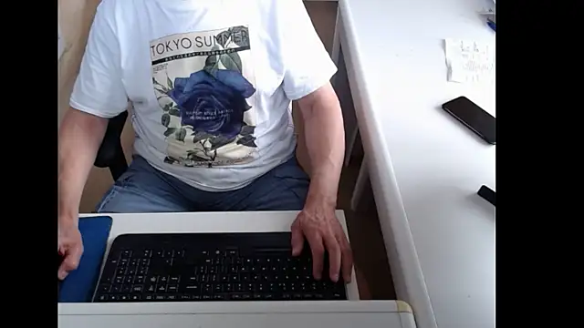 dutchpornking online show from June 10, 2026, 6:47 am
