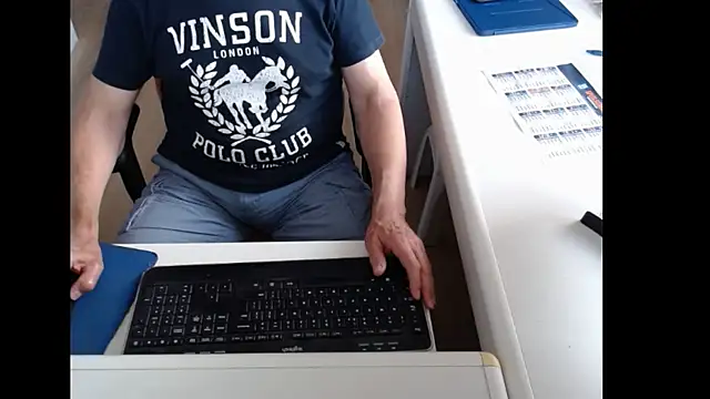 dutchpornking online show from June 21, 2026, 6:52 am