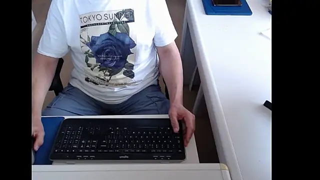 dutchpornking online show from June 9, 2026, 6:36 am