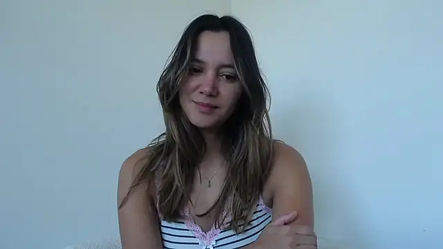 KaylaHosk online show from February 9, 2026, 6:06 pm