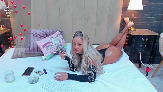 MelanieLexxx online show from December 13, 2024, 8:26 pm