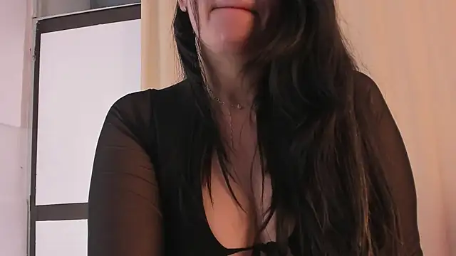 miss alhy online show from October 22, 2025, 2:16 pm