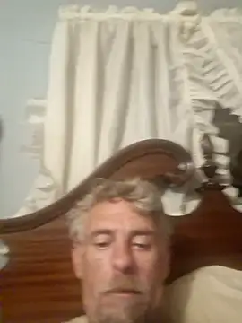Snapshot of 19JaSon83 chatting on July 11, 2026, 2:01 am 19JaSon83 online show from July 11, 2026, 2:01 am