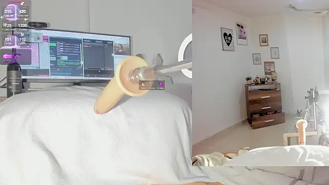 sofi velez online show from November 16, 2025, 5:06 pm