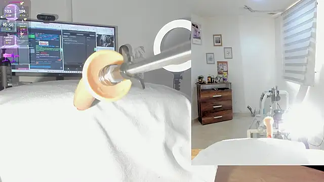 sofi velez online show from November 11, 2025, 5:08 pm