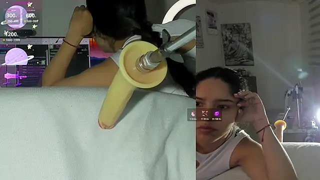 Snapshot of sofi_velez chatting on June 30, 2026, 5:02 pm sofi velez online show from June 30, 2026, 5:02 pm