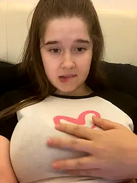 HornyGirlH online show from September 11, 2025, 11:38 pm