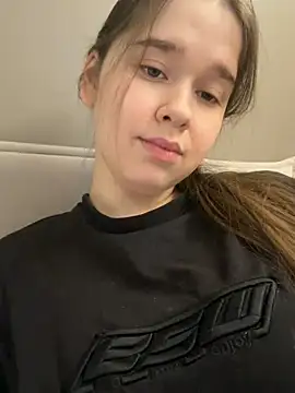 HornyGirlH online show from March 2, 2026, 5:08 am