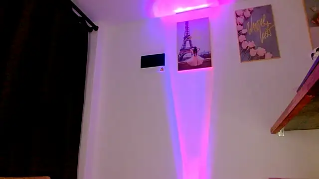 veronica villalba online show from March 21, 2025, 5:11 am